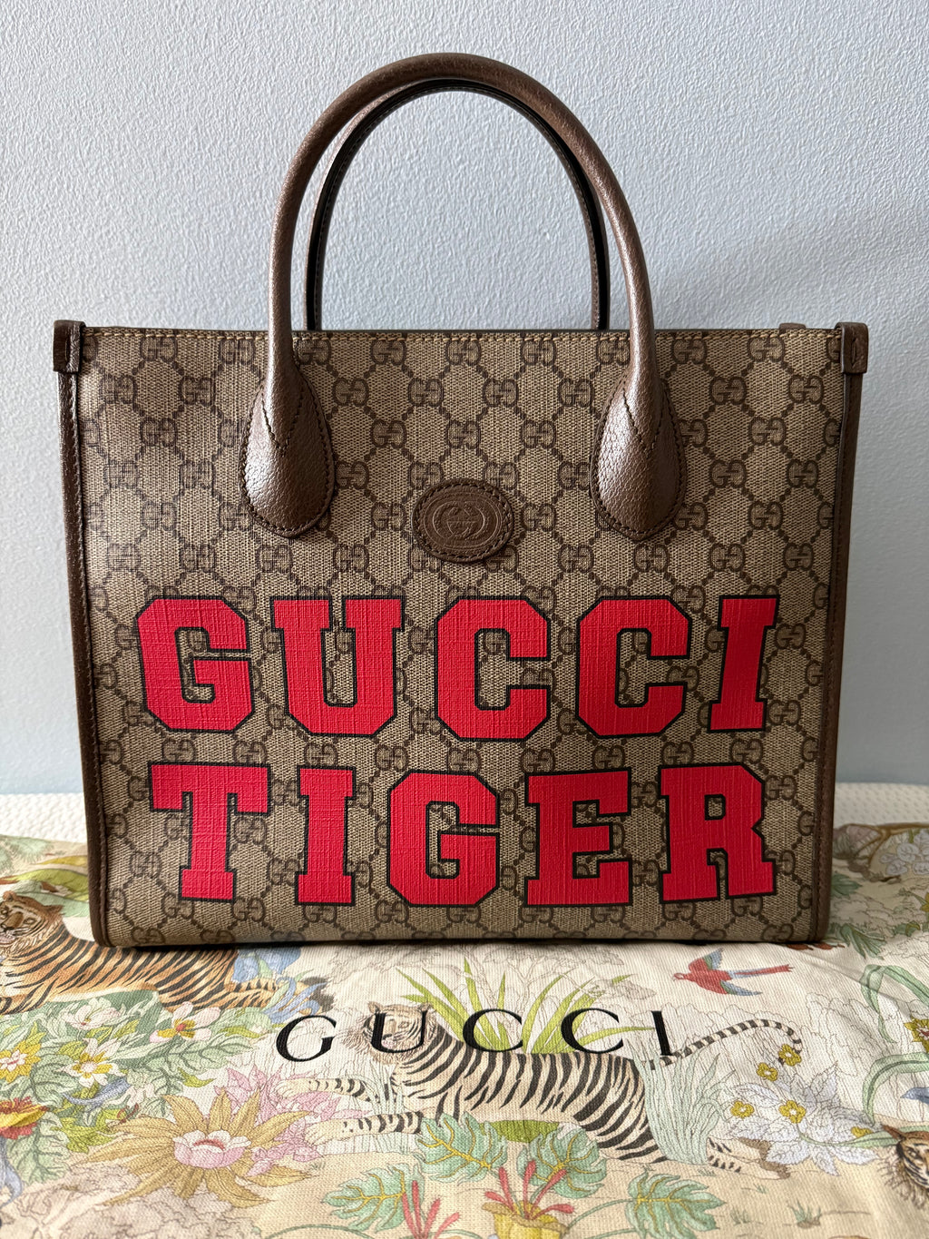 Gucci Tiger GG Supreme Tote